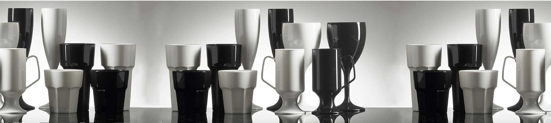 coloured-plastic-glassware-barware - black white